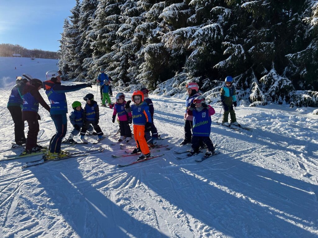 Foto: C. Schrenk, Freude am Skifahren am Arnsberg