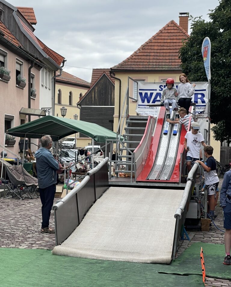 Mobile Sprungschanze beim Stadtfest 2026, ein Magnet für Kinder